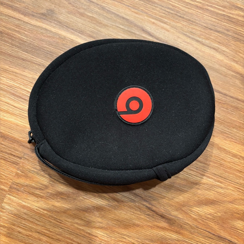 Beats By Dre CASE only - black and red